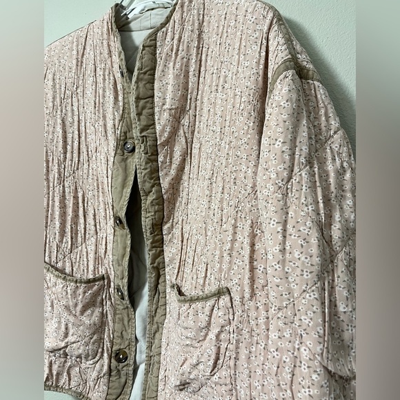 BLANK NYC Quilted Reversible Floral Jacket Women's Cream Pink Size XS - Picture 4 of 11